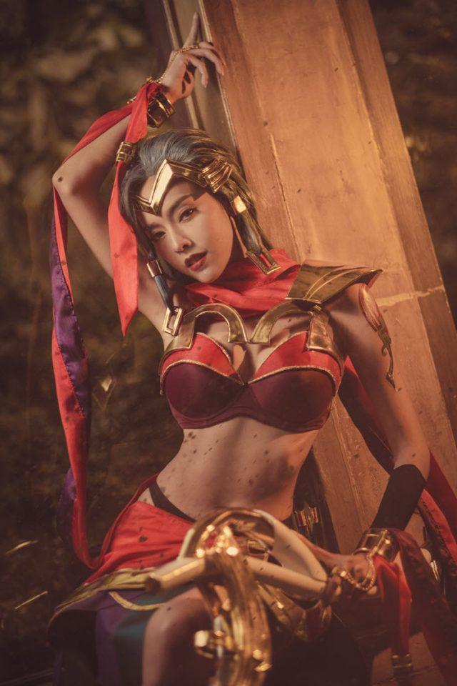 图片[5]-泰国女Cosplayer化身《传说对决》中的叶娜，诠释性感之美的‘月下舞者’-清美唯艺